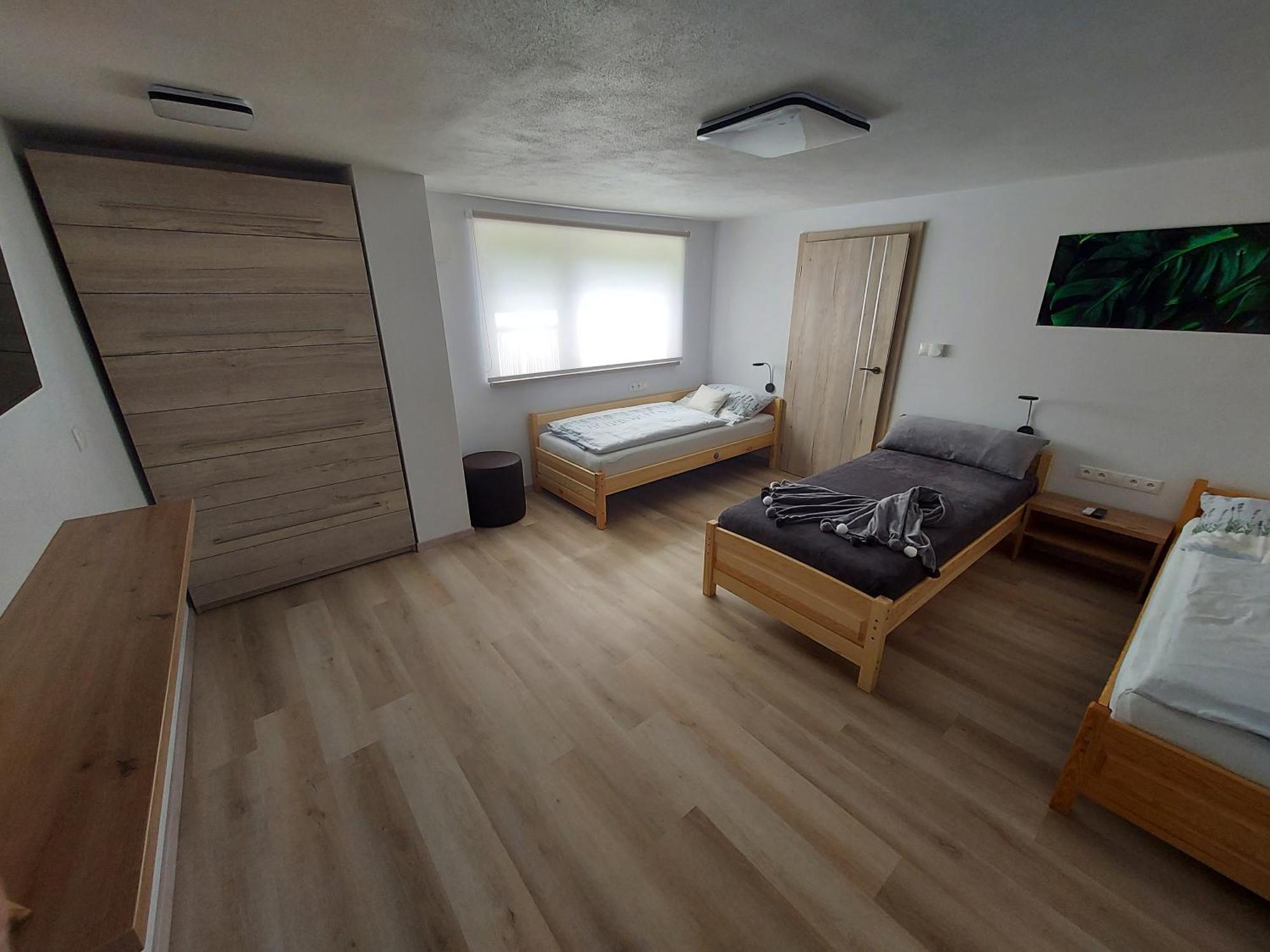 U Mna Doma Apartman Lucatő Kültér fotó
