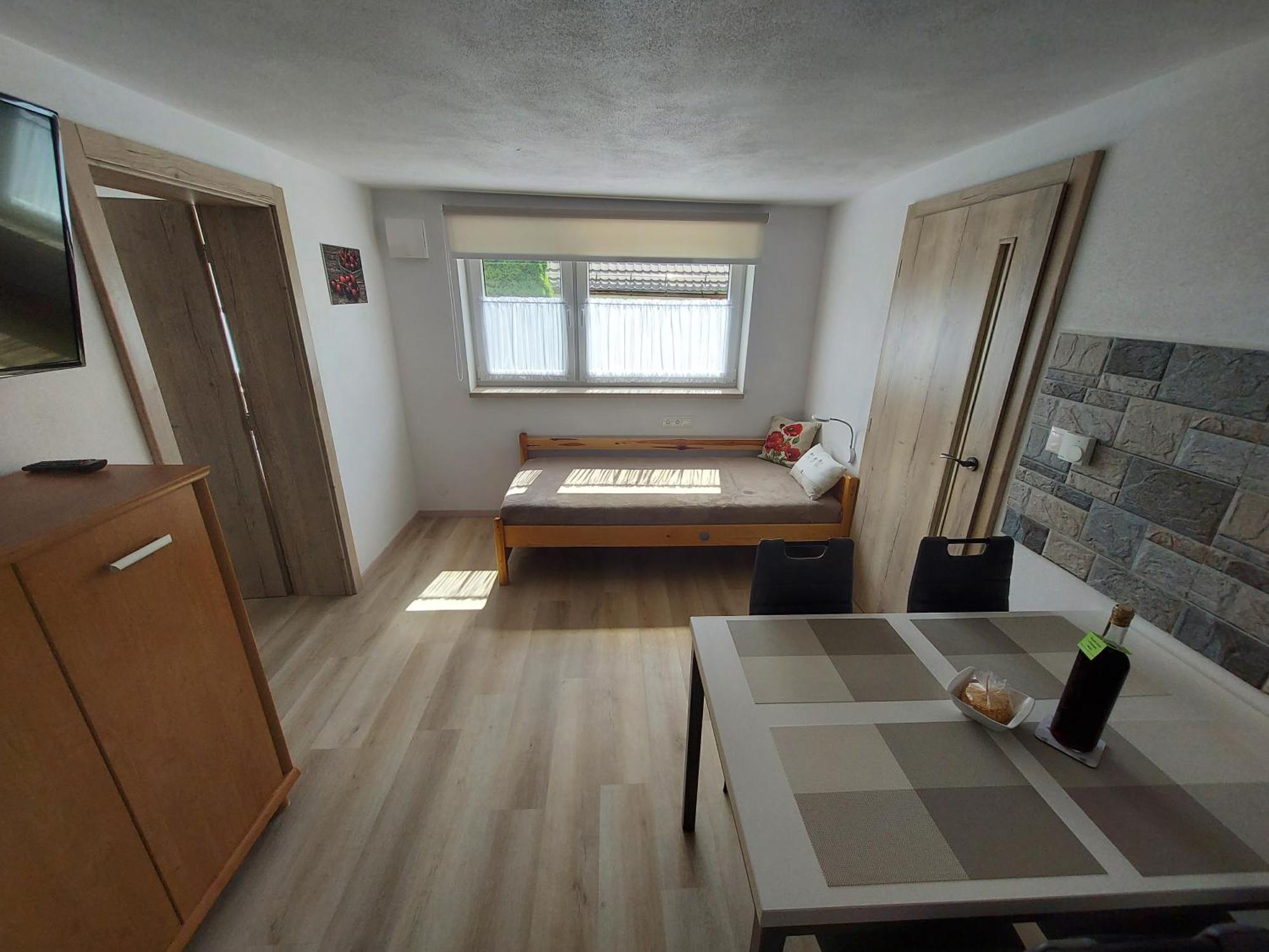 U Mna Doma Apartman Lucatő Kültér fotó